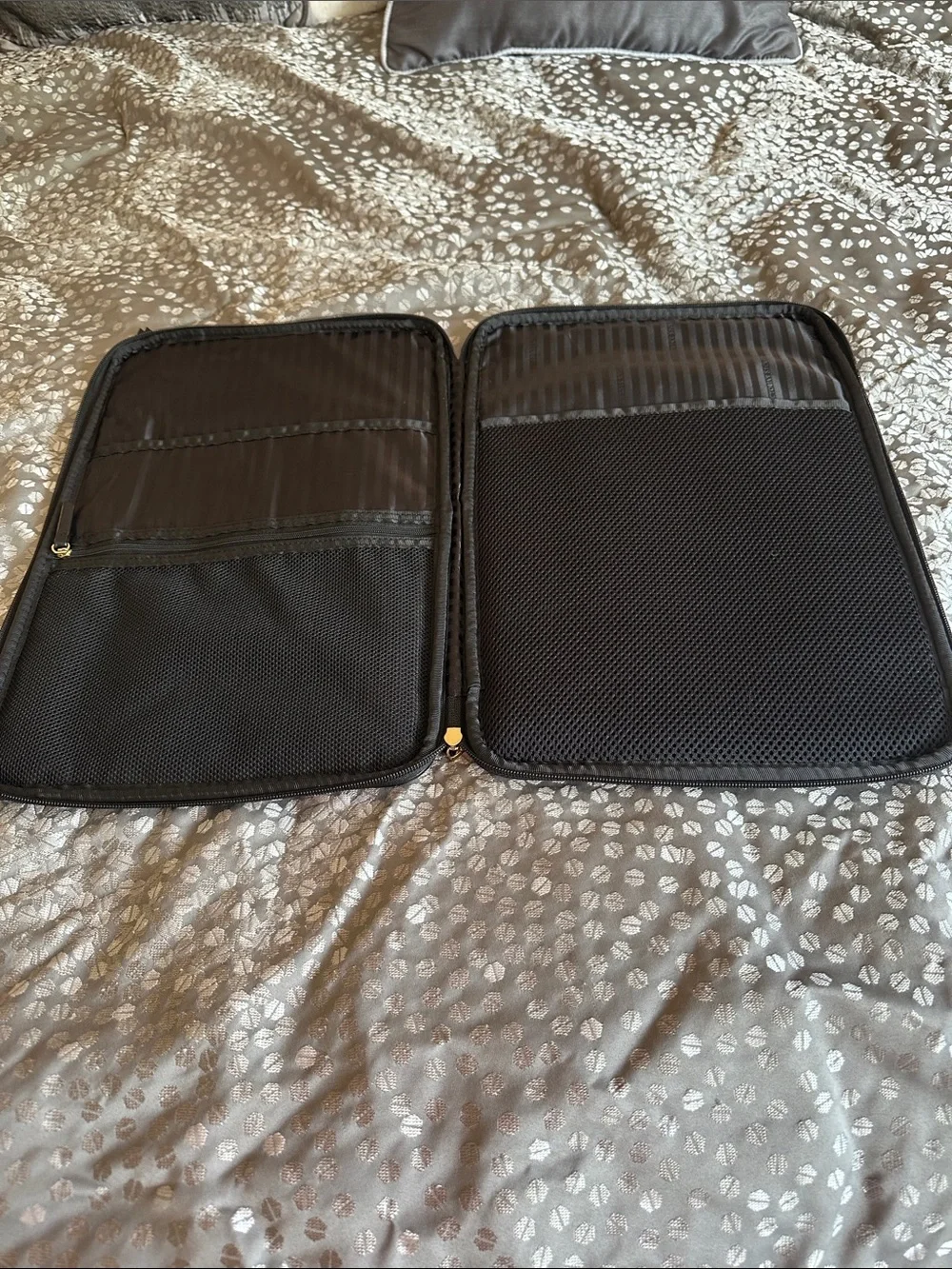 NWOT Victoria Secret Quilted Laptop Sleeve with Gold Logo